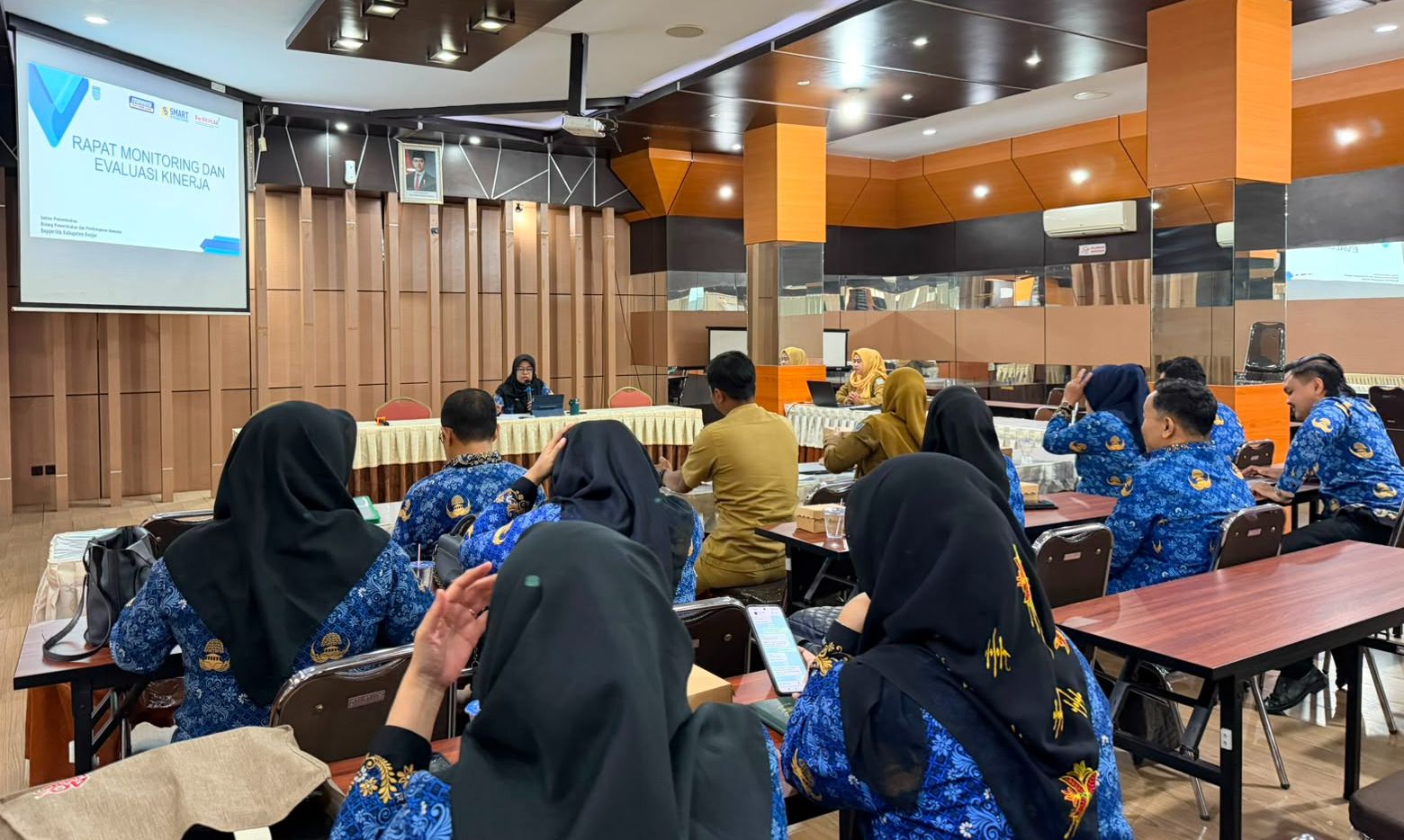 E-Monev SKPD Sektor Pemerintahan Dievaluasi